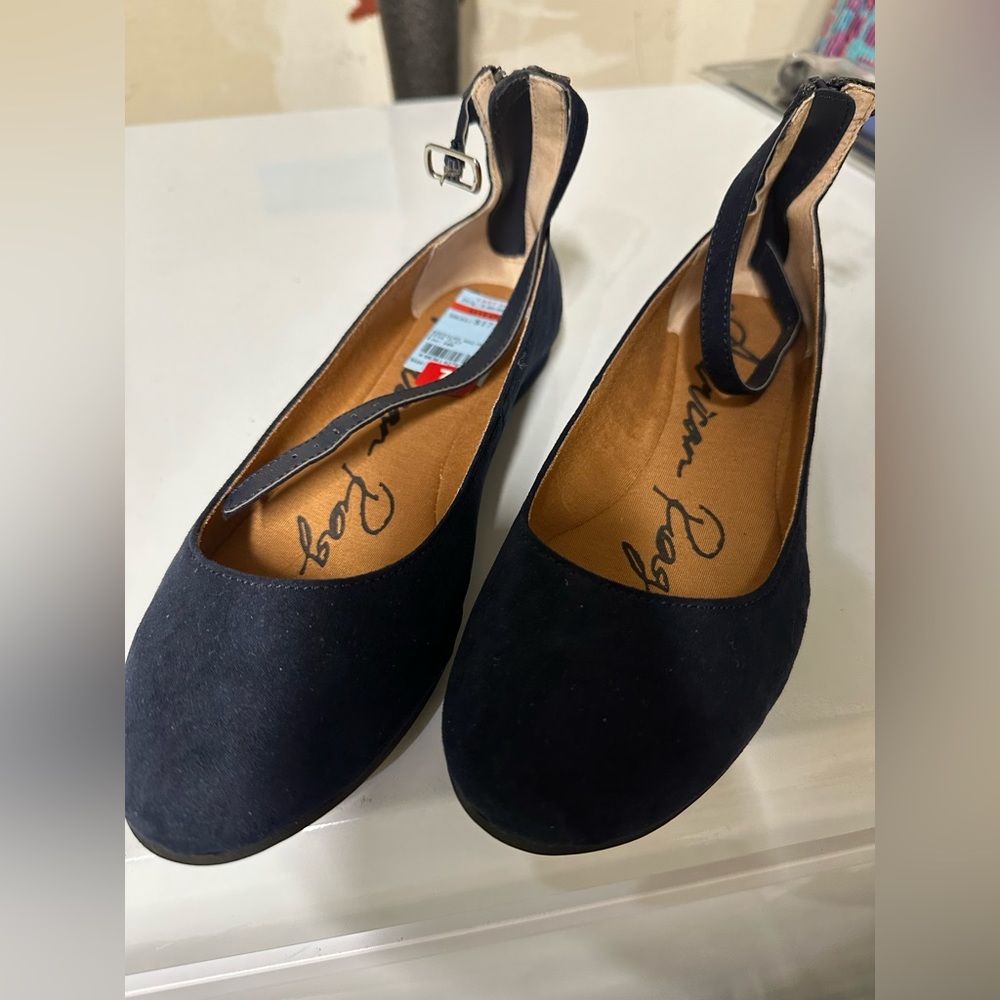 American Rag Size 7.5 flats